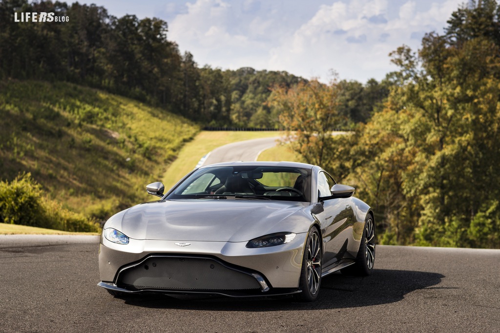 Vantage: Aston Martin presenta la seconda generazione