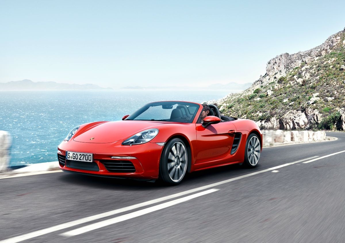 718 Boxster : la nuova roadster Porsche