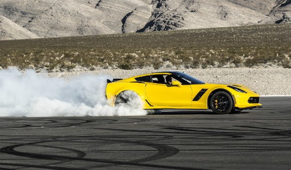 La Chevrolet Corvette Z06 C7.R Edition e la nuova Camaro 6.2L V8