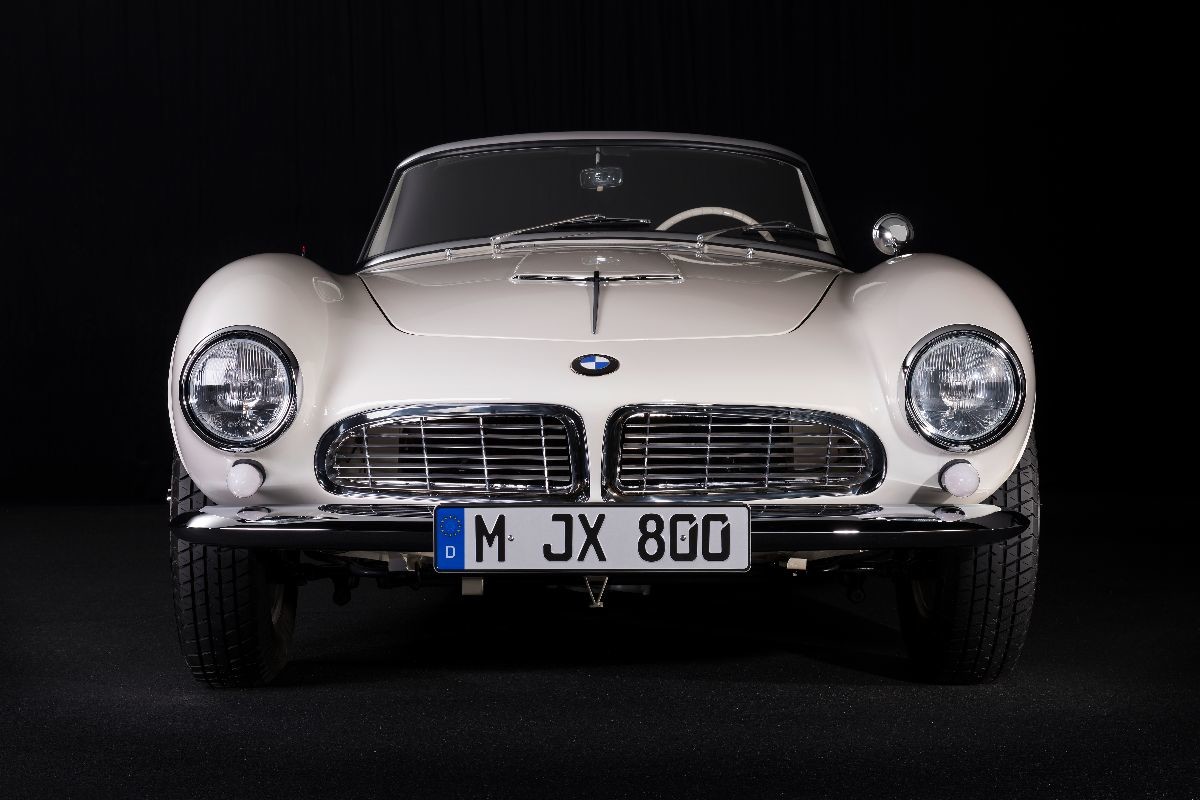 La BMW 507 guidata da Elvis Presley