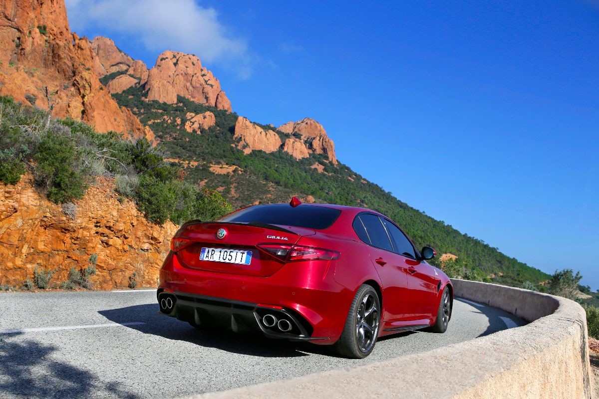 Arriva la Giulia Quadrifoglio con cambio automatico