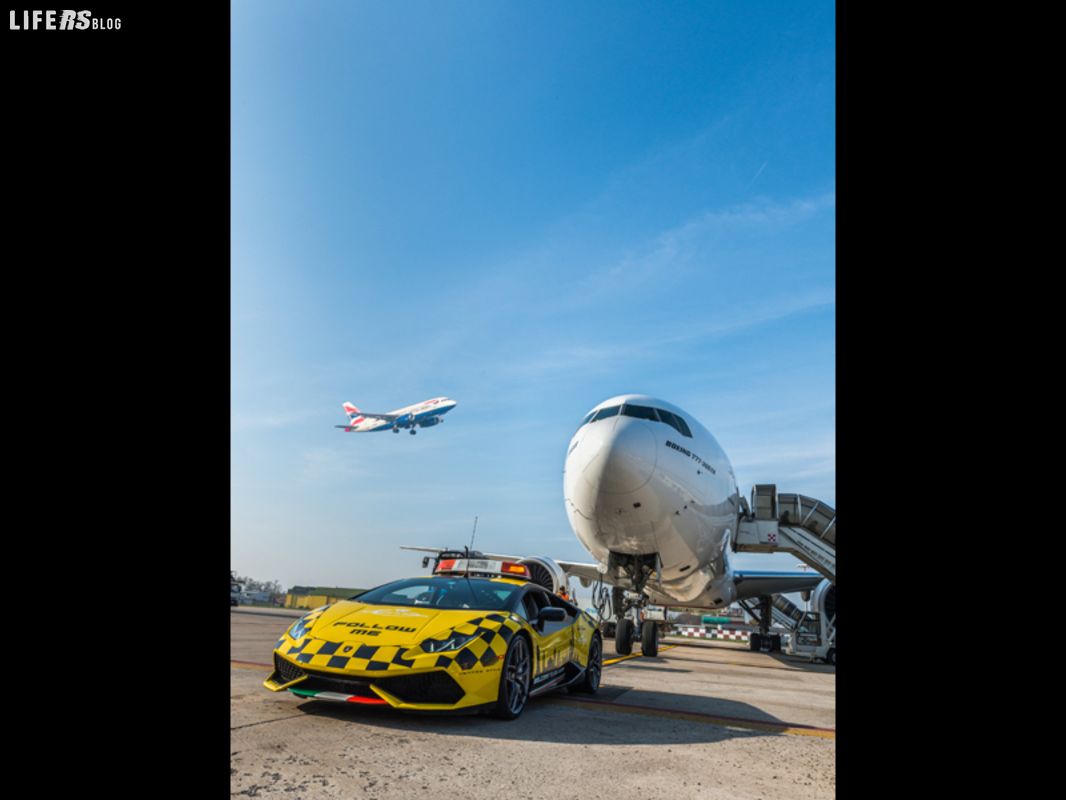 All'aeroporto di Bologna arriva la Huracan "Follow Me"