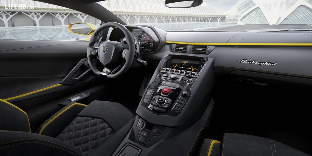 AVENTADOR S: arriva la nuova, supersportiva, Lamborghini