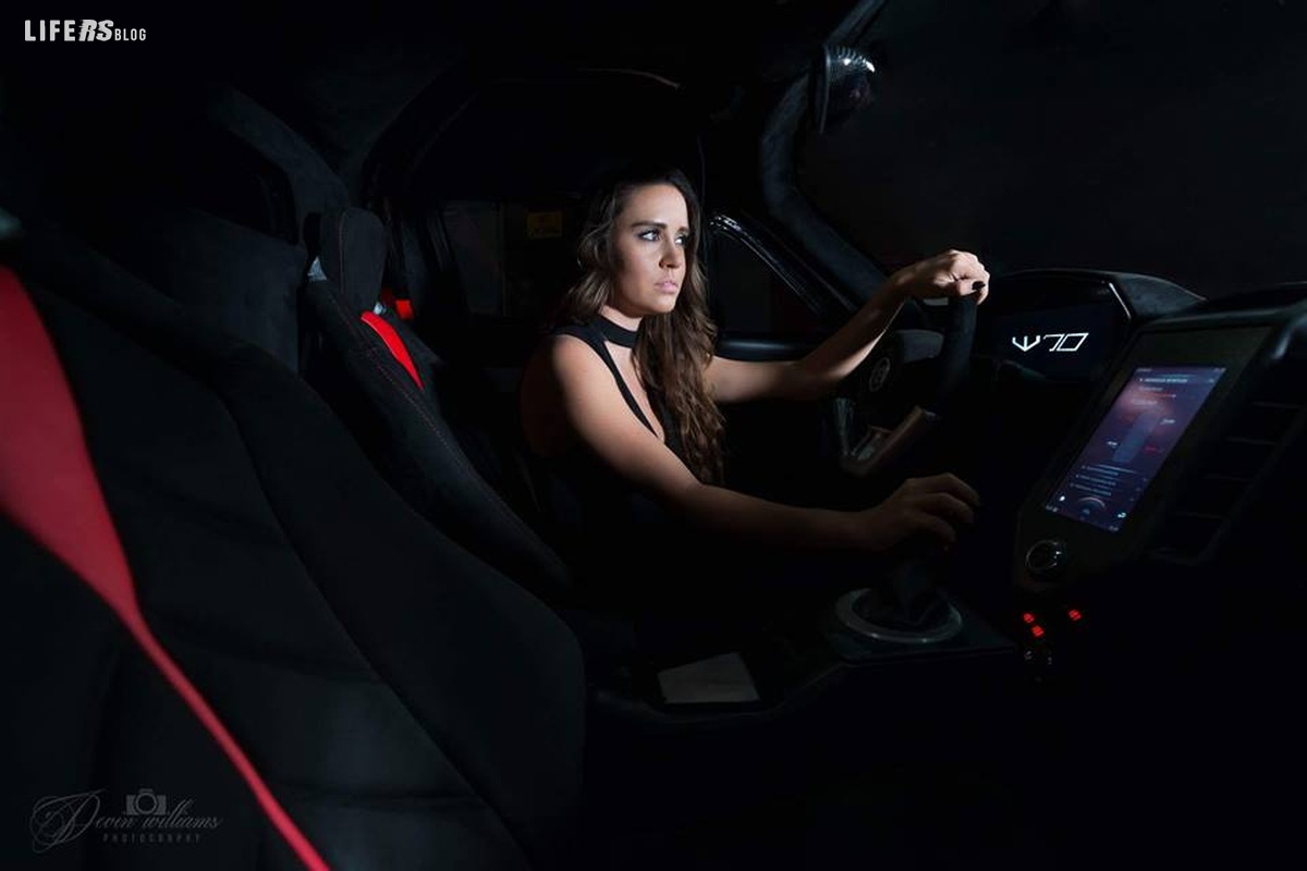 Exotic Rides presenta live la sua supercar W70