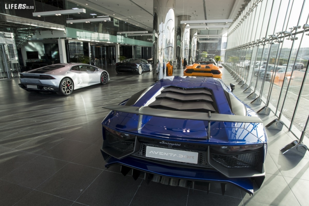 Lo showroom Lamborghini più grande al mondo a Dubai