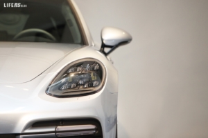 Porsche Sport Turismo