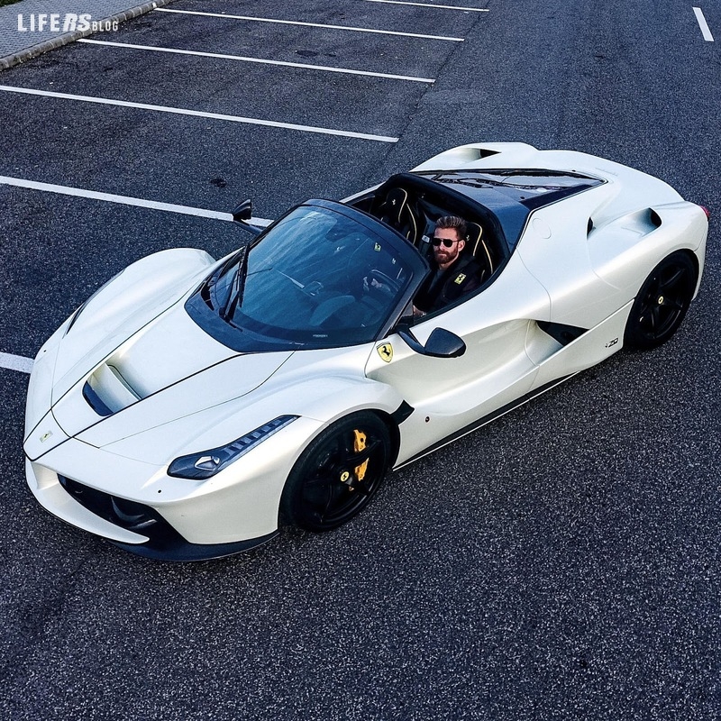 LaFerrari Aperta