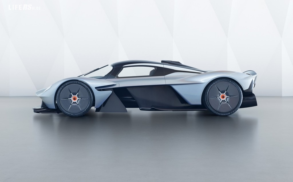 aston-martin-valkyrie-