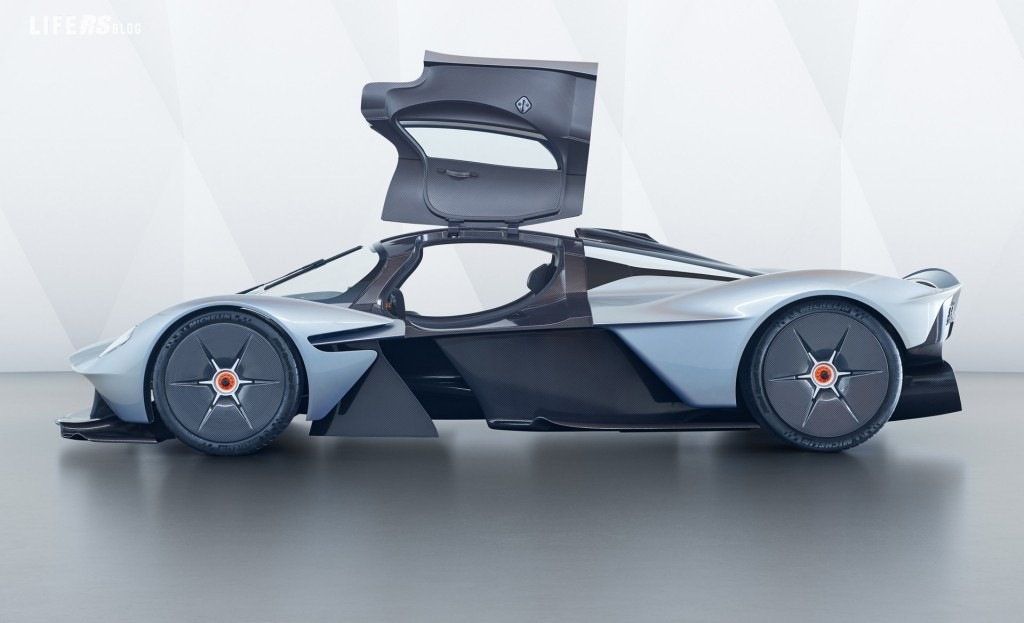 aston-martin-valkyrie-