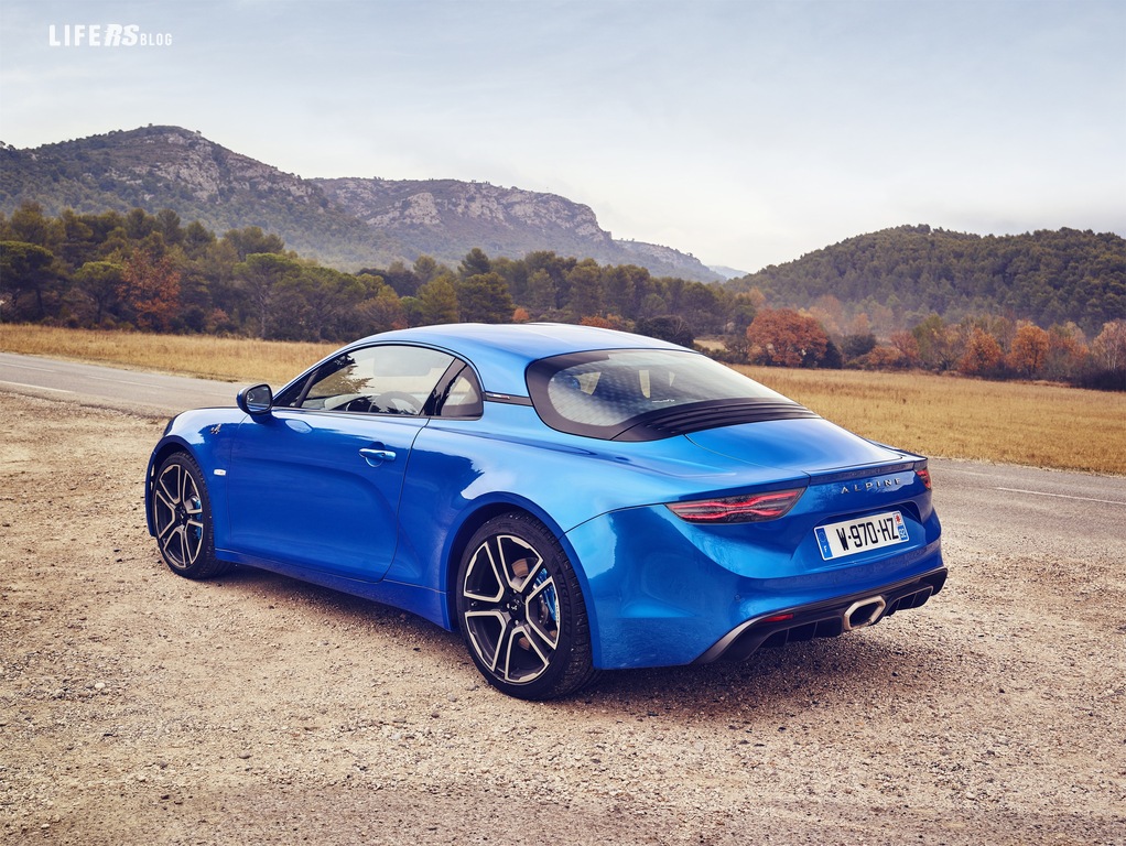 Alpine torna con la coupé sport A110 Première Édition