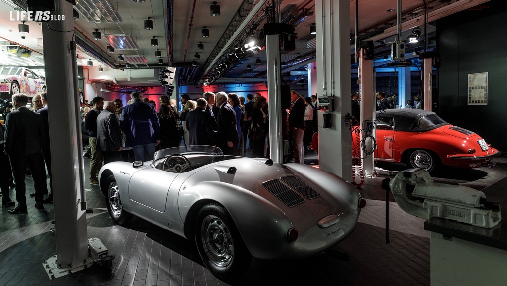 PORSCHE: 70 anni