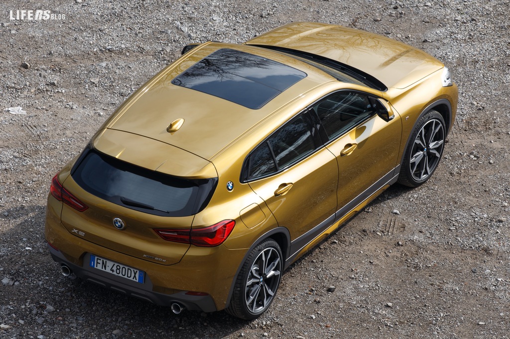 BMW X2