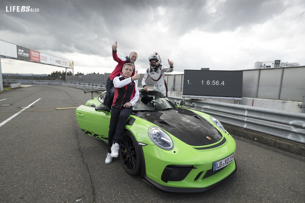 Nürburgring VS Centro Porsche di Weissach