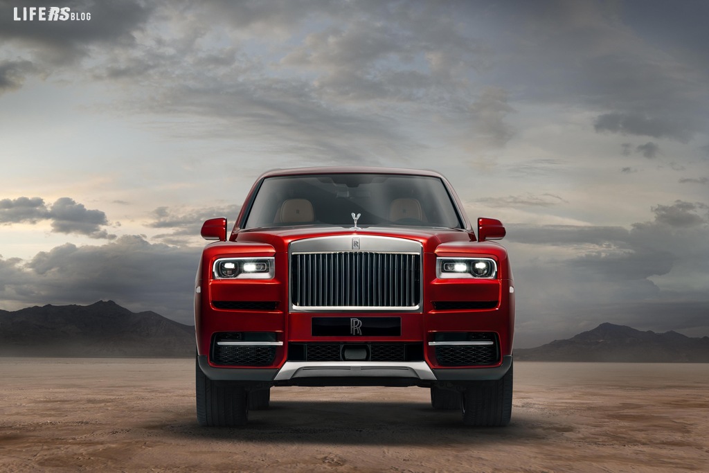 Rolls-Royce Cullinan: ultra-luxury SUV!