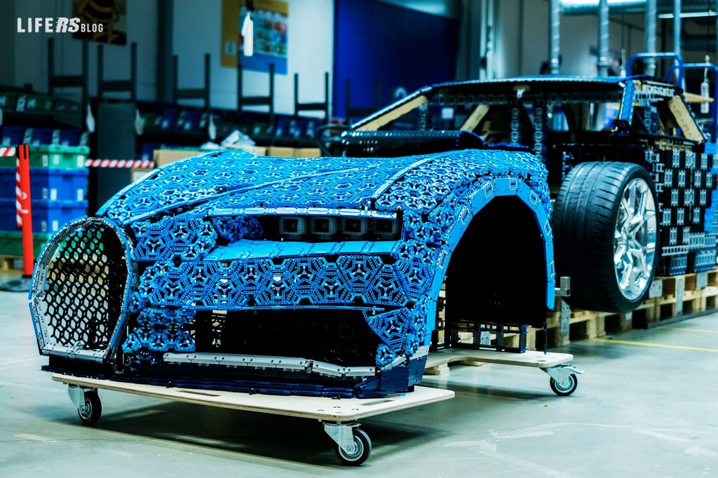 Chiron Lego scala 1:1, l'hypercar alternativa di Bugatti!
