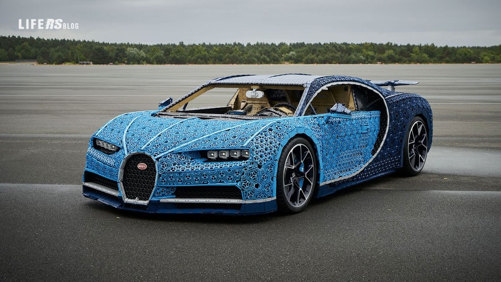 Chiron Lego scala 1:1, l'hypercar alternativa di Bugatti!