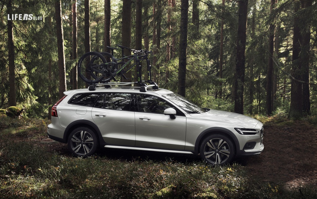 Nuova Volvo V60 Cross Country