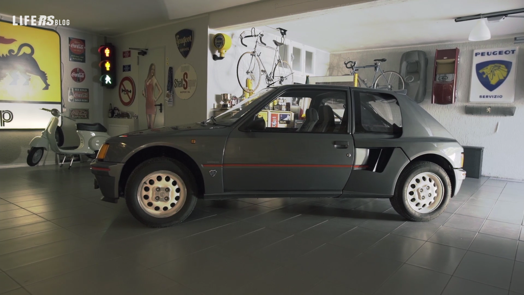 Peugeot 205 Turbo 16 Stradale