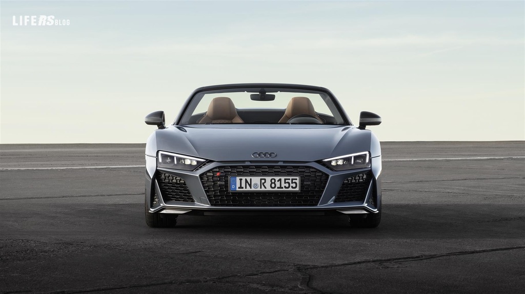 Audi R8: nessuna altra vettura di serie è così simile a un'auto da corsa