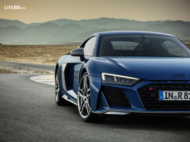 Audi R8: nessuna altra vettura di serie è così simile a un'auto da corsa