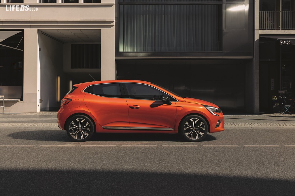 Nuova CLIO, la quinta incarnazione dell'icona Renault