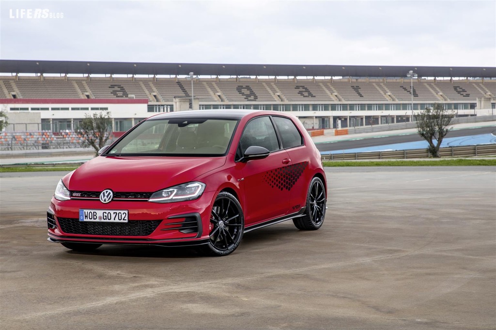 Golf GTI TCR, la stradale basata su un’auto da corsa!