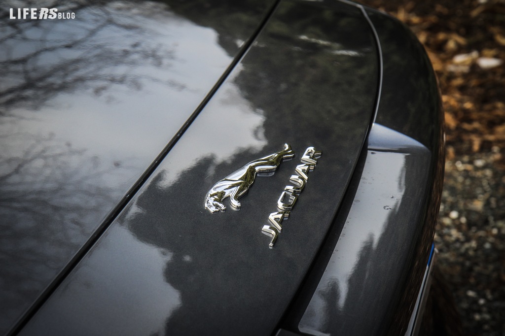 Primo test drive Jaguar F-Type R Dynamic Convertibile