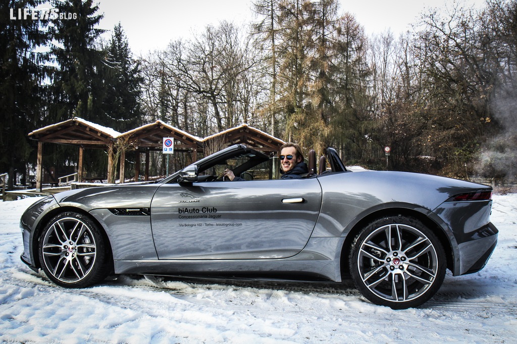 Primo test drive Jaguar F-Type R Dynamic Convertibile