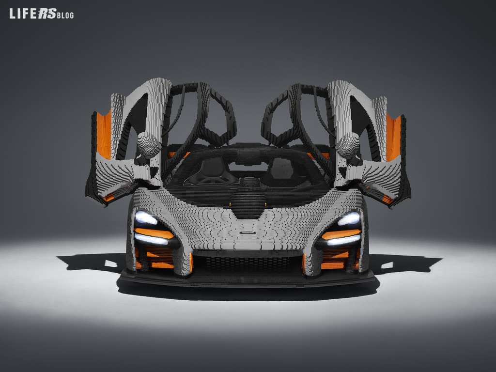 McLaren Senna LEGO® in scala 1:1