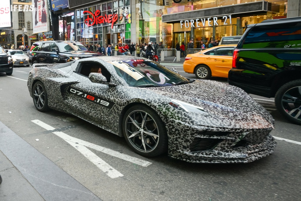 C8, la nuova Chevrolet Corvette con motore centrale!