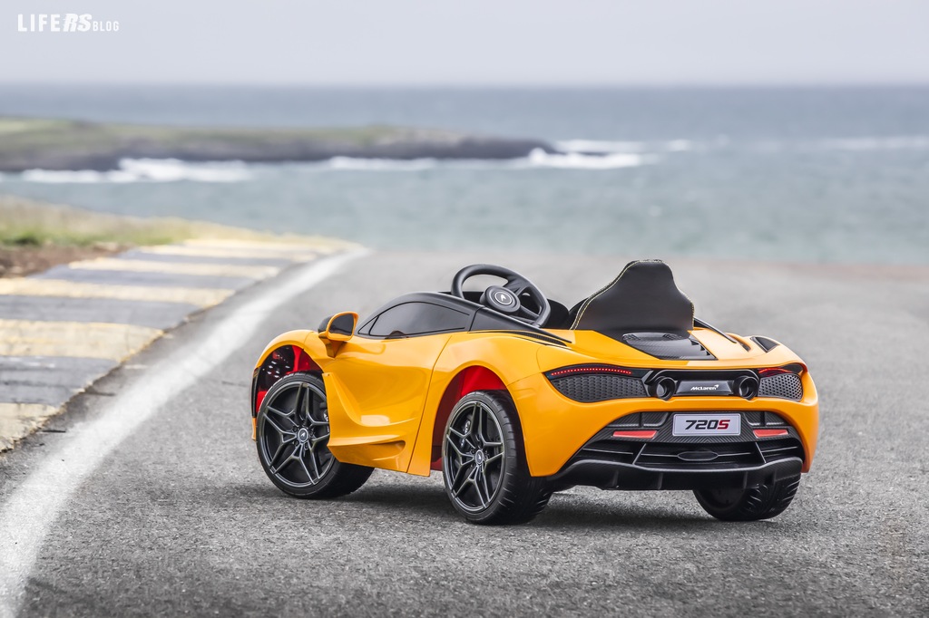 Ride-On 720S: la supercar per i giovani piloti