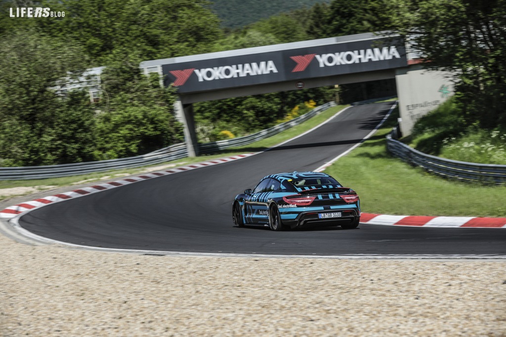 Porsche Taycan record Nürburgring