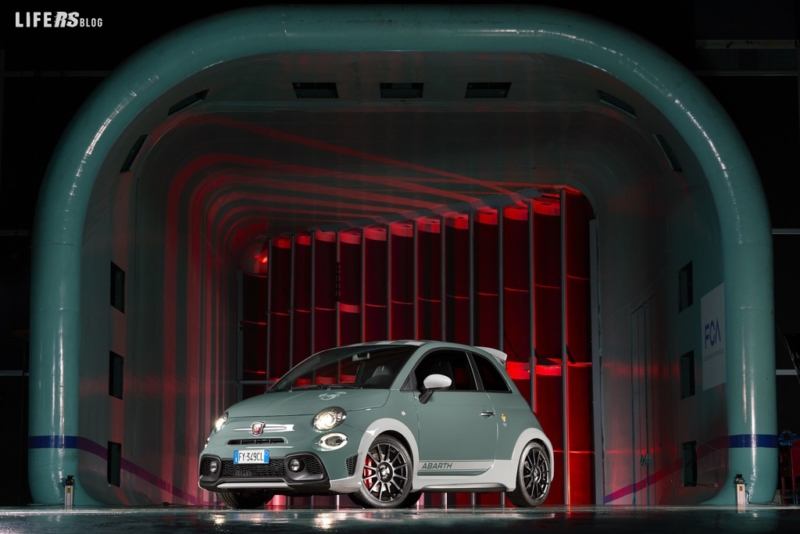 695 70 ° Anniversario: l'Abarth destinata ai collezionisti