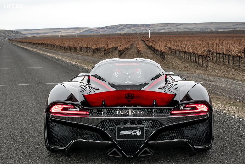 SSC Tuatara, disegnata da Jason Castriota.