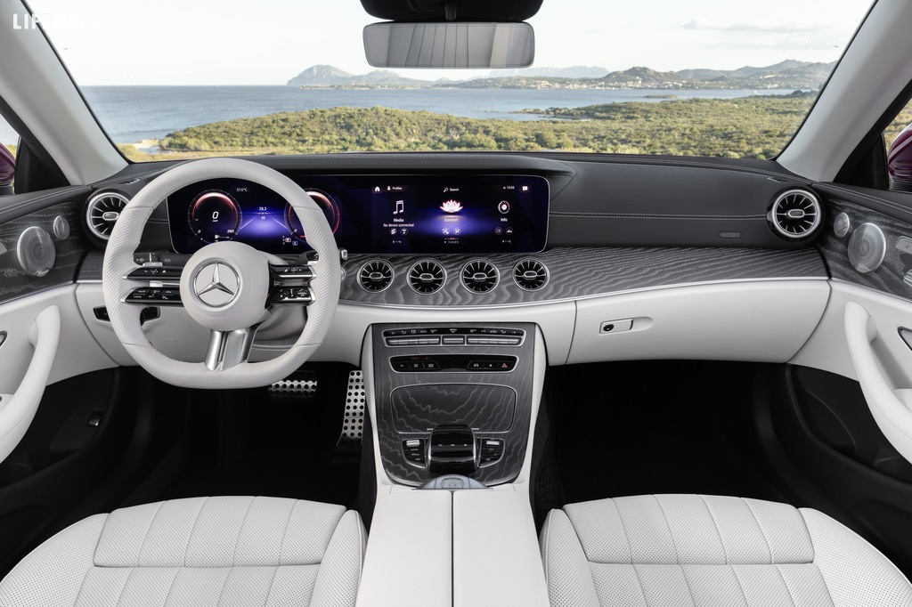 E 53 4MATIC+ le nuove versioni coupé e cabriolet