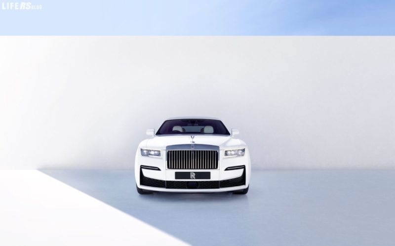 Ghost: Rolls Royce minimalista, ma estremamente complessa!