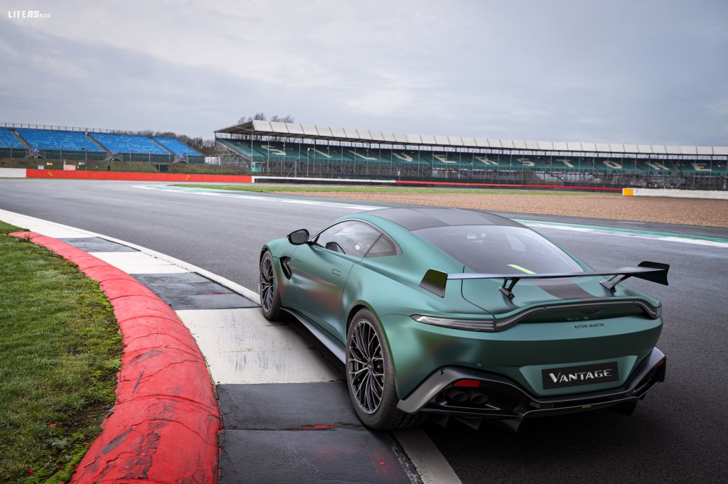 Vantage F1 Edition: Race-Track performance!