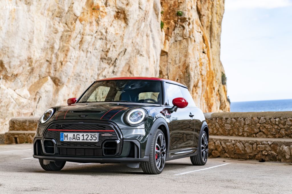 Mini John Cooper Works, piacere di guida estremo