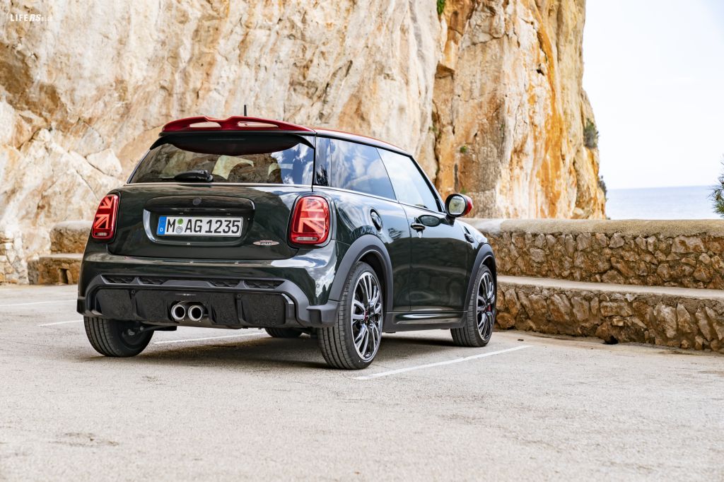 Mini John Cooper Works, piacere di guida estremo