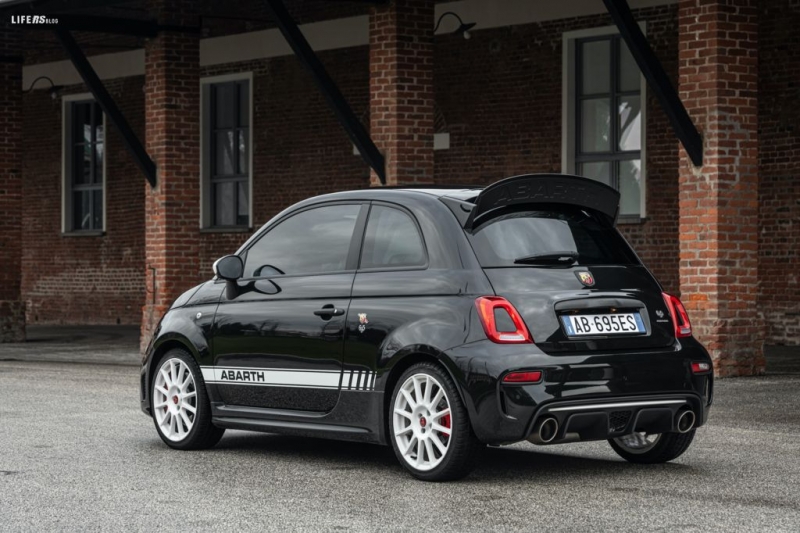 695 Esseesse: la nuova Abarth "Collectors’ Edition” dello Scorpione