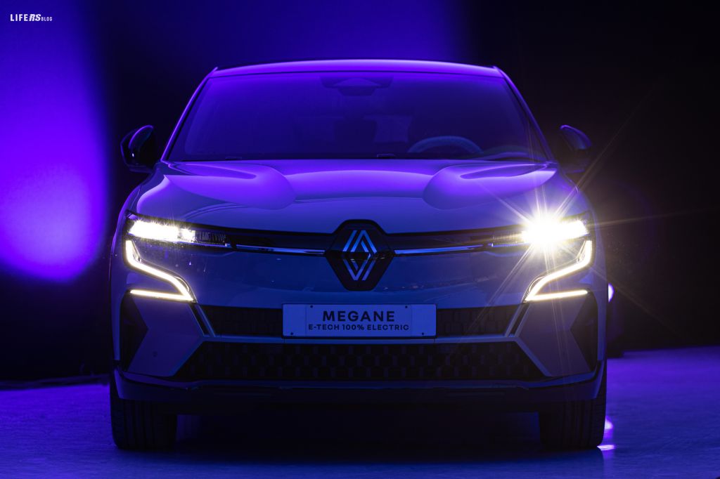 Mégane E-TECH Electric: PRESTAZIONI, PERFORMANCE, SPORTIVITÀ