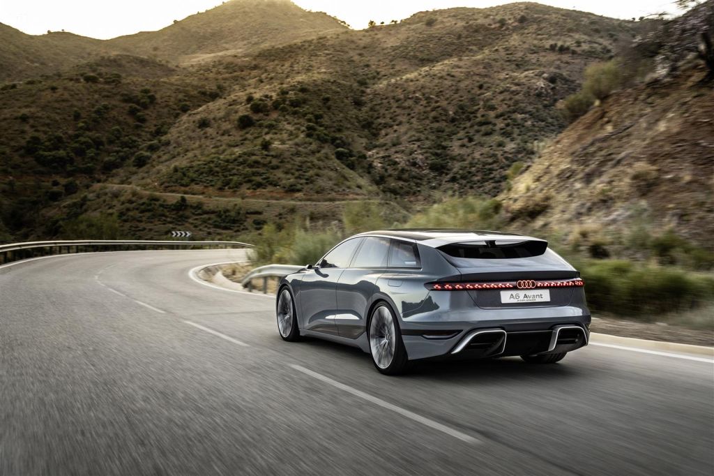 A6 Avant e-tron concept: avanguardistica, elettrica, quattro