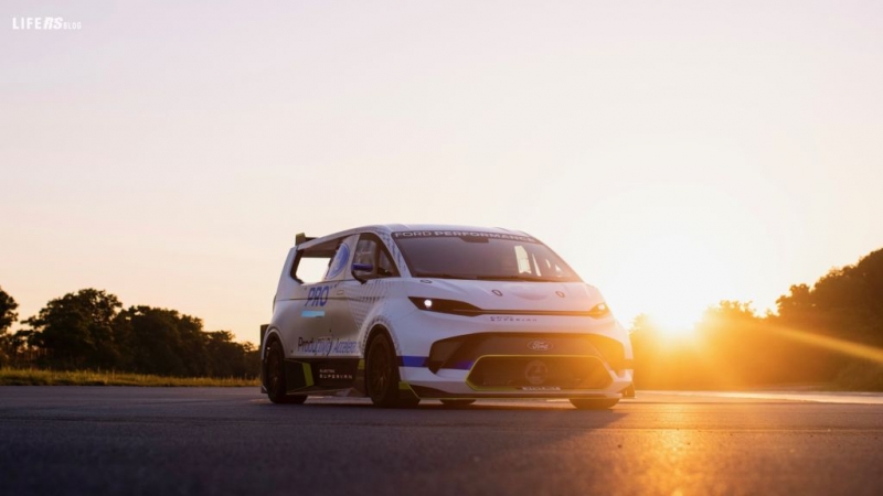 Supervan di Ford ritorna, ma in versione Electric!