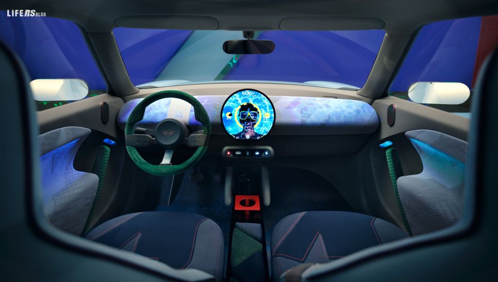 Aceman: il primo crossover elettrico della famiglia MINI