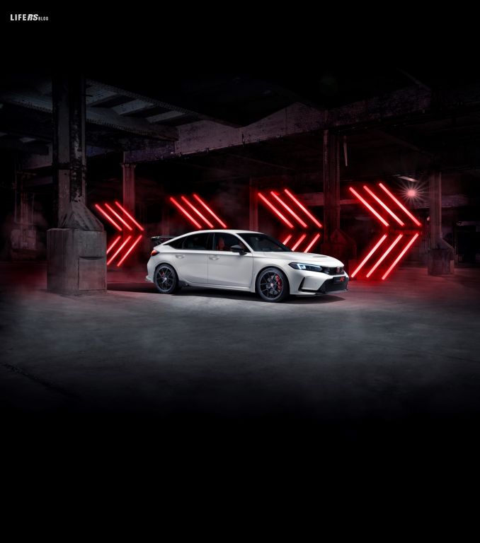Type R, la Civic sviluppata in 25 anni di prestazioni