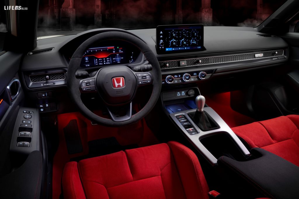 Type R, la Civic sviluppata in 25 anni di prestazioni