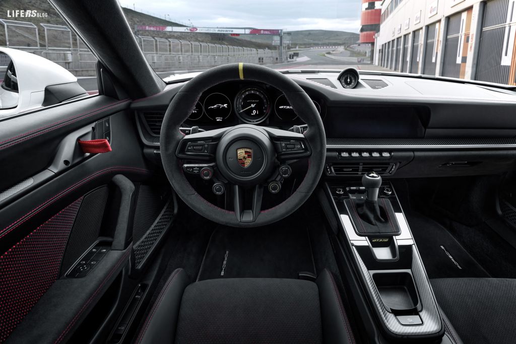 911 GT3 RS, la nuova Porsche stradale ad alte prestazioni