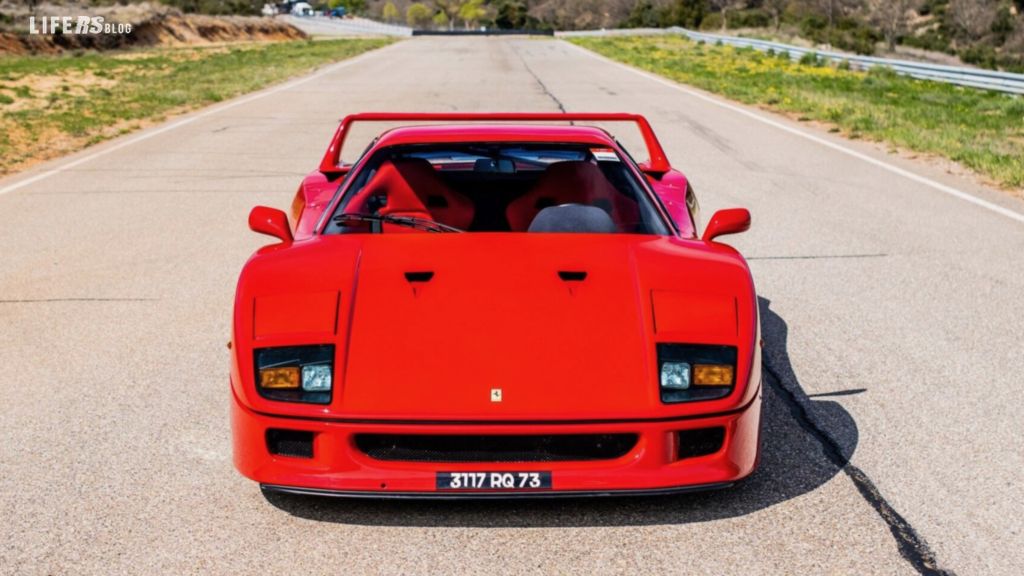 F40, la Ferrari del 4 volte campione del mondo Alain Prost all'asta