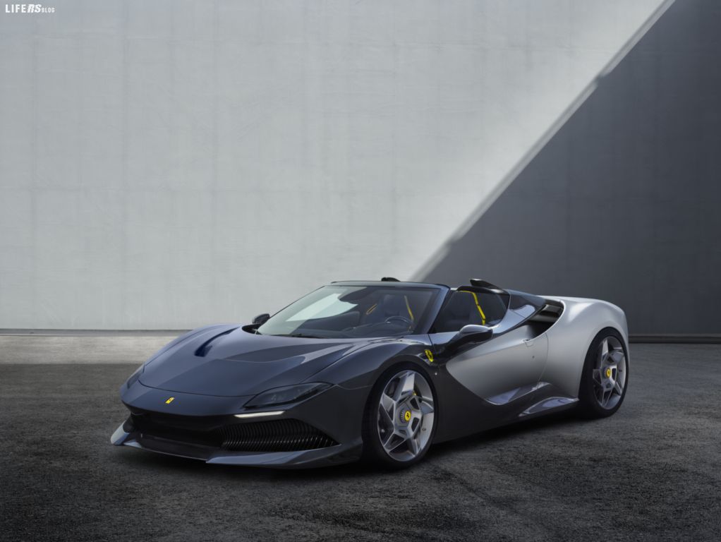 SP-8: La Ferrari Roadster ONE-OFF della Casa di Maranello