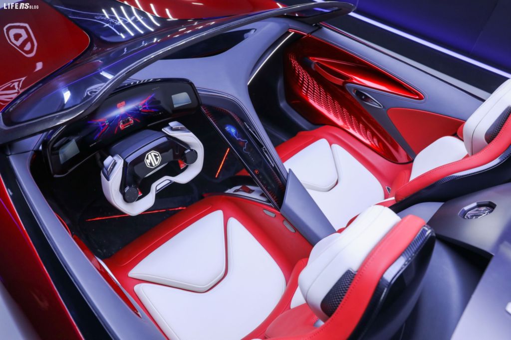 Cyberster la nuova auto sportiva MG 100% elettrica